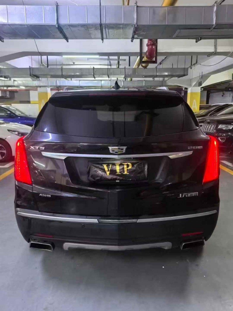 张家界19年凯迪拉克XT56