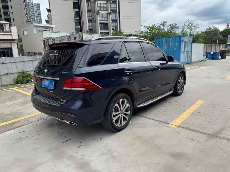 江门17年奔驰GLE5