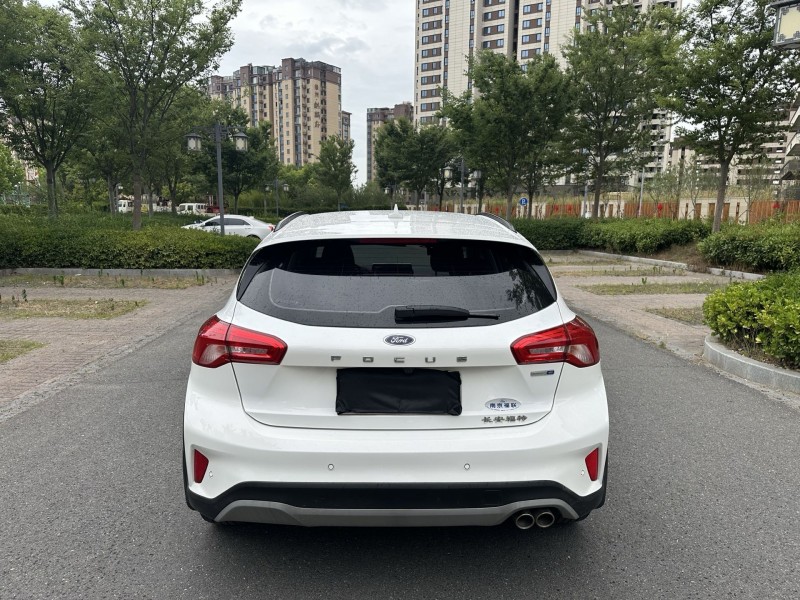 盐城20年福特福克斯9