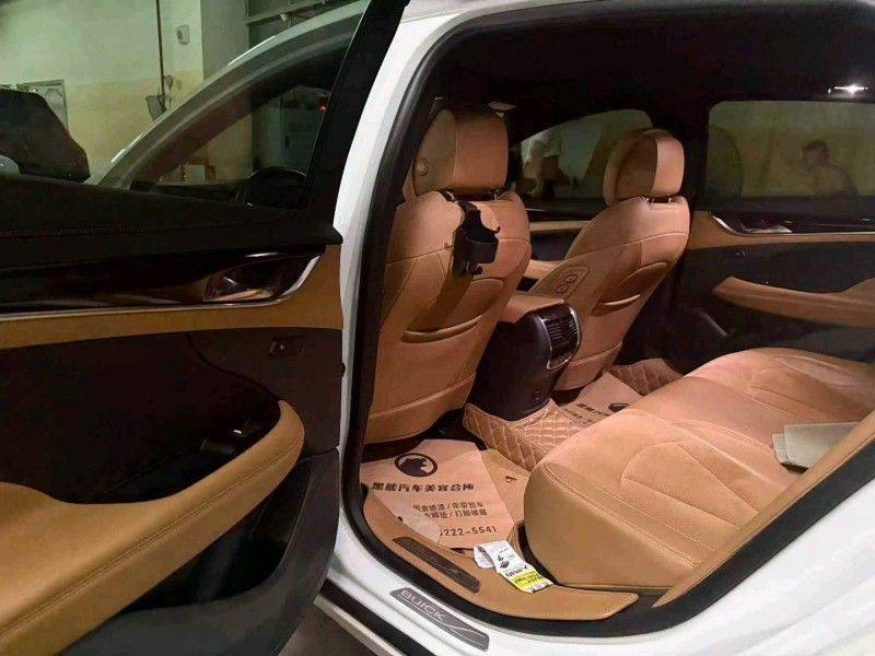 重庆17年别克君越2