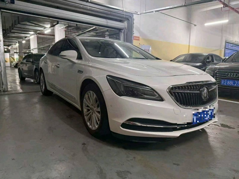 重庆17年别克君越4