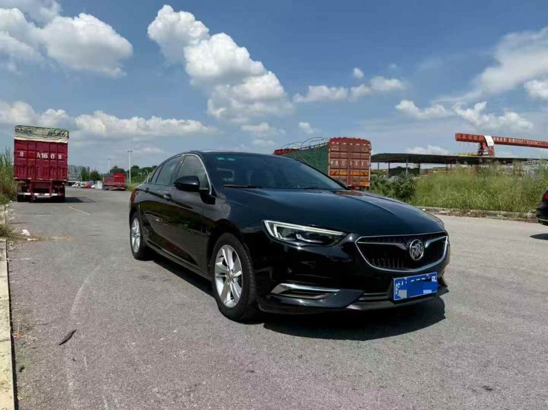 南宁20年别克君威3