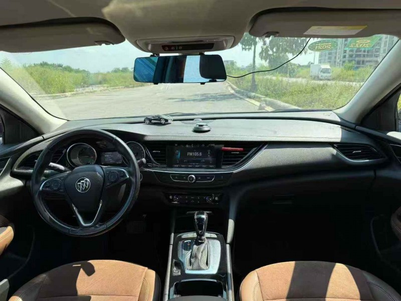 南宁20年别克君威6