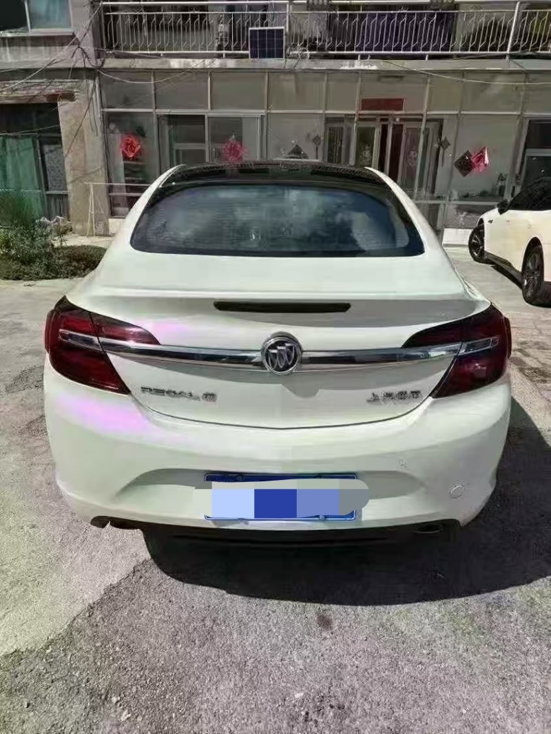 菏泽17年别克君威8