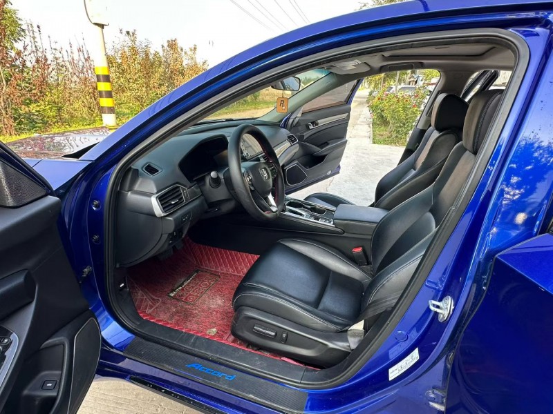 徐州19年本田雅阁3