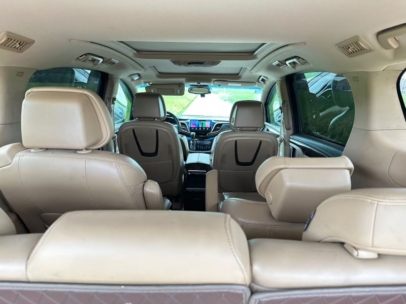 宁波17年别克GL86