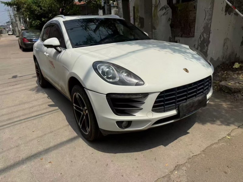 台州15年保时捷Macan2