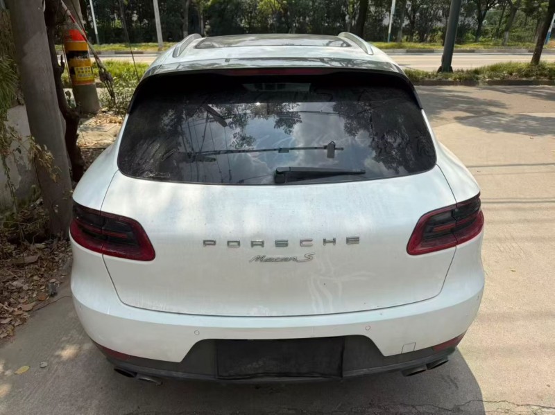 台州15年保时捷Macan8