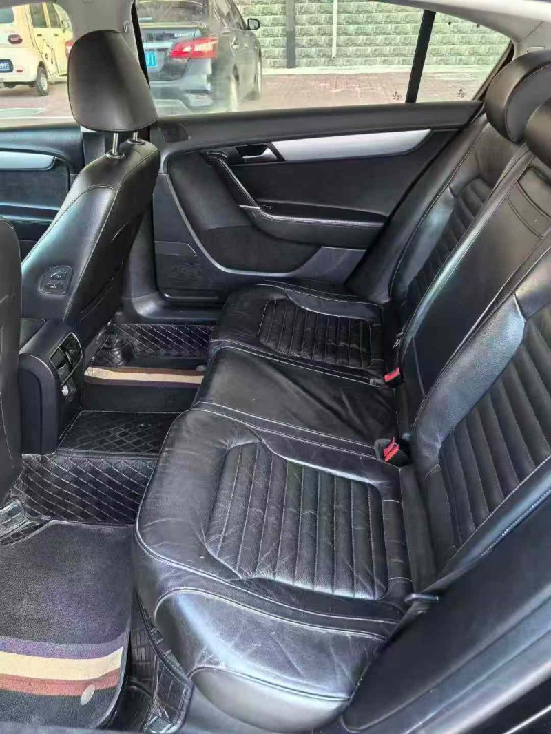 邯郸16年大众迈腾8