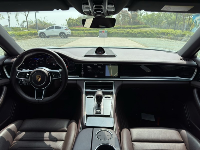 盐城18年保时捷帕拉梅拉8