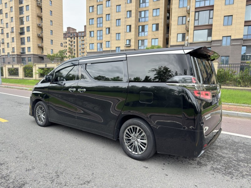 盐城19年丰田威尔法4