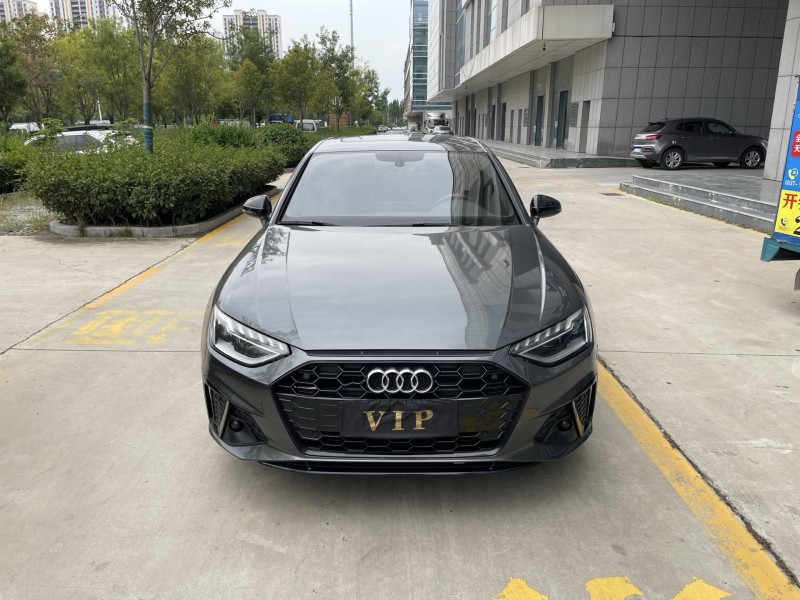 济宁24年奥迪A4L1