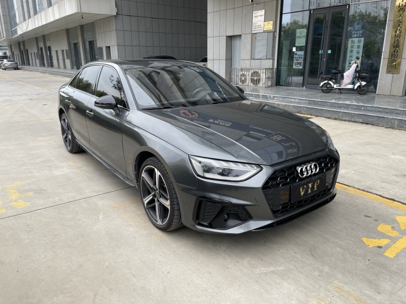 济宁24年奥迪A4L2