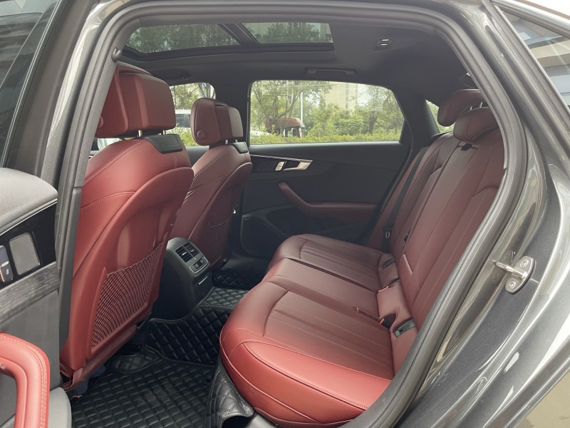 济宁24年奥迪A4L6