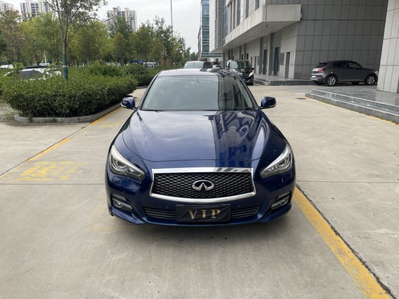 济宁17年英菲尼迪Q50L1