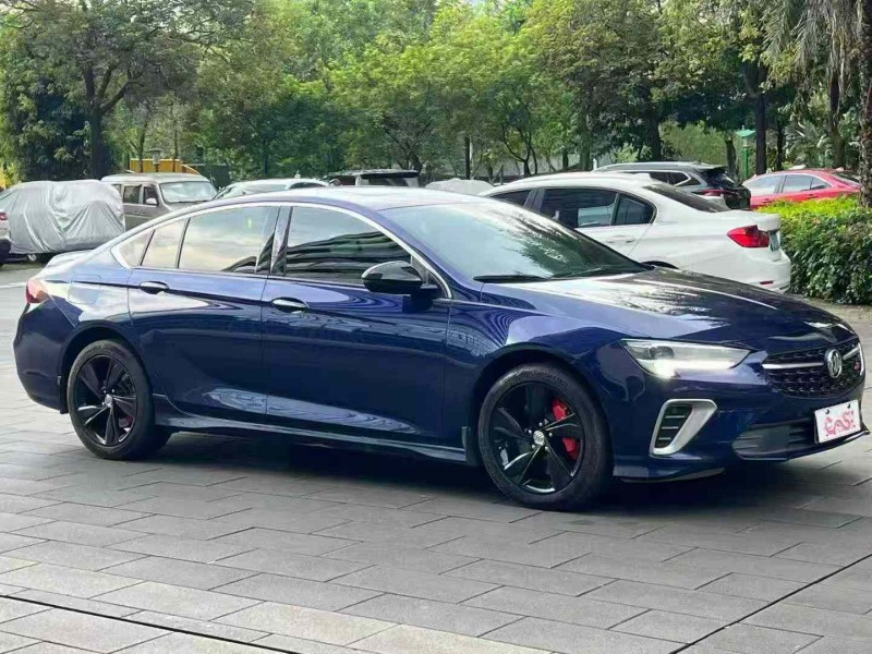 佛山22年别克君威2