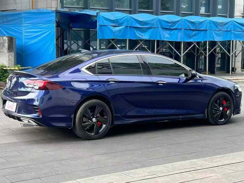 佛山22年别克君威8