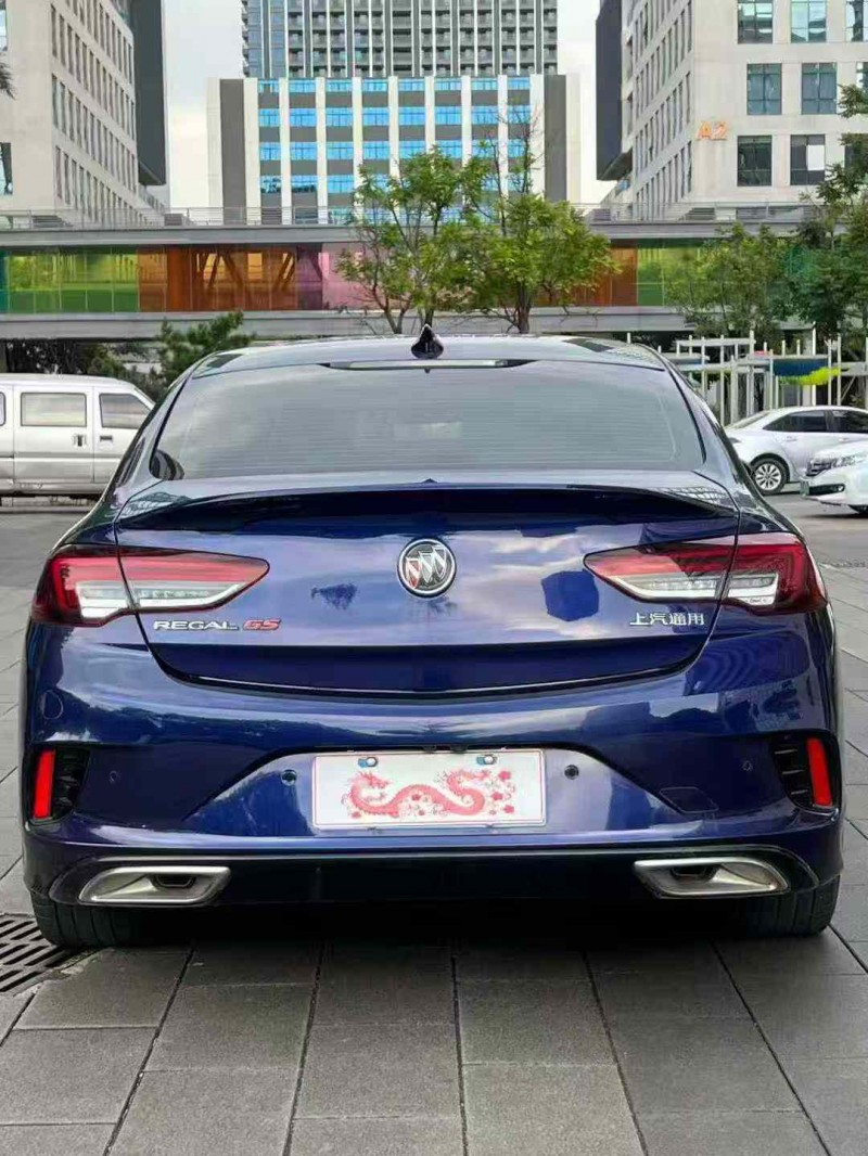 佛山22年别克君威9