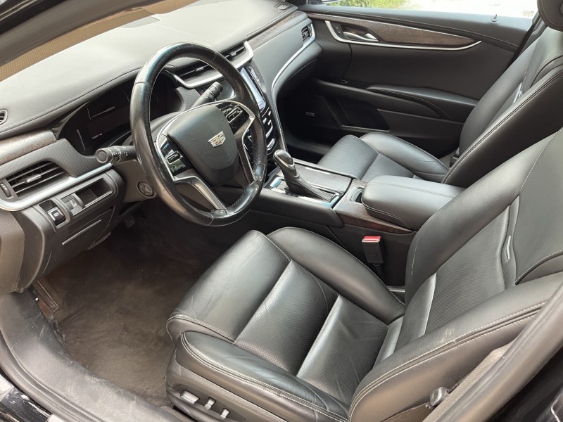 济宁19年凯迪拉克XTS5