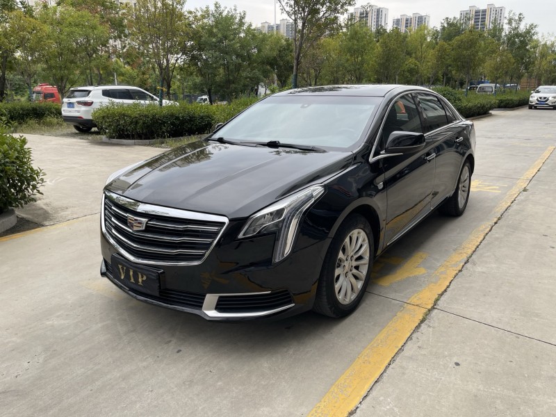 济宁19年凯迪拉克XTS8