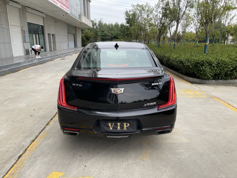 济宁19年凯迪拉克XTS9