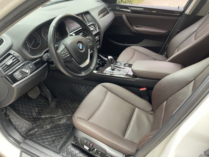 济宁18年宝马X47