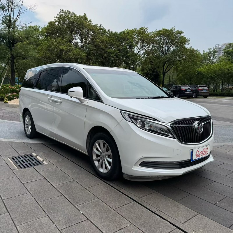 佛山18年别克GL82