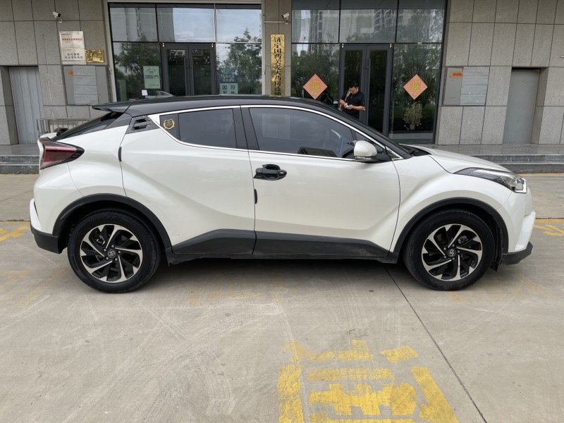 济宁21年丰田奕泽8