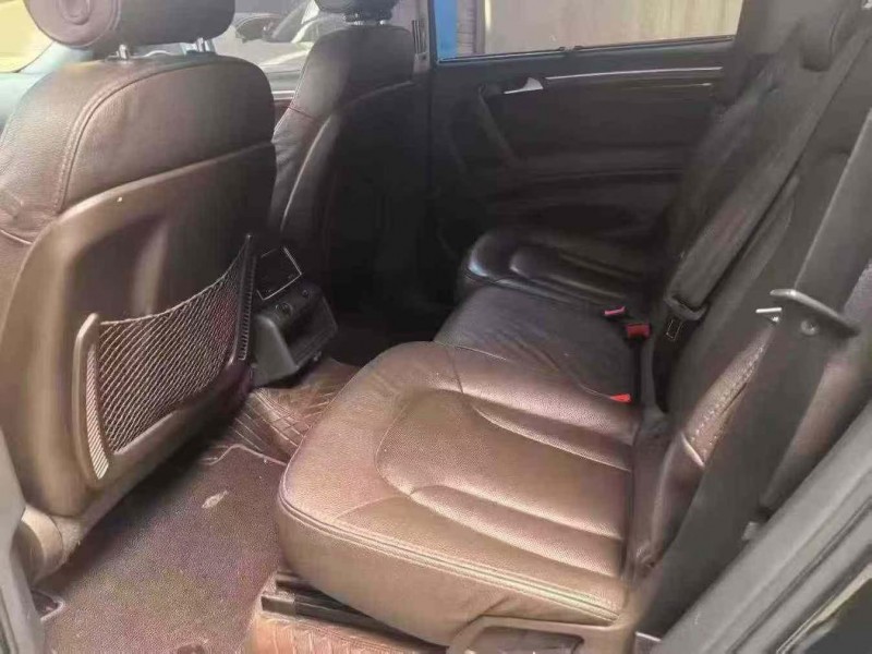 开封14年奥迪Q78