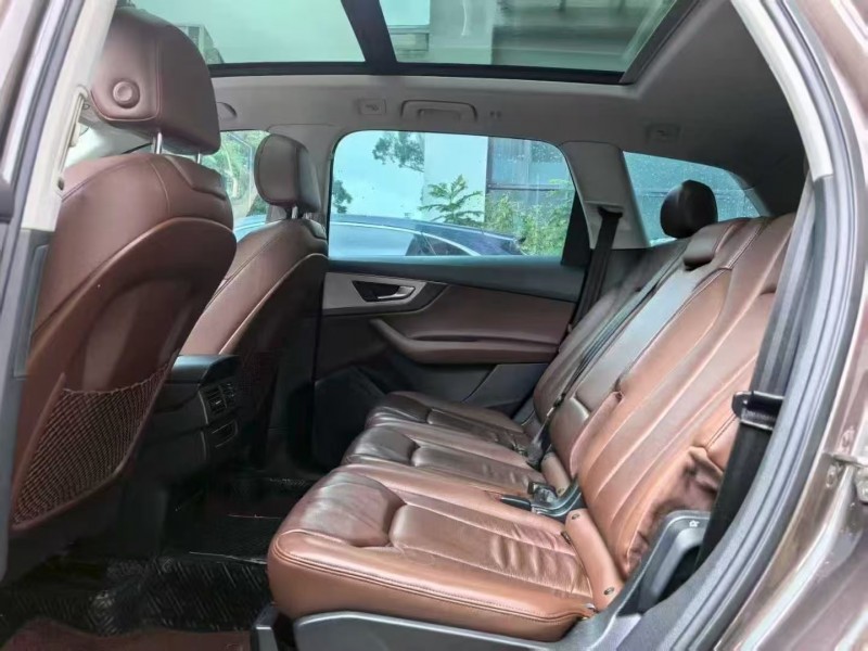 深圳16年奥迪Q76