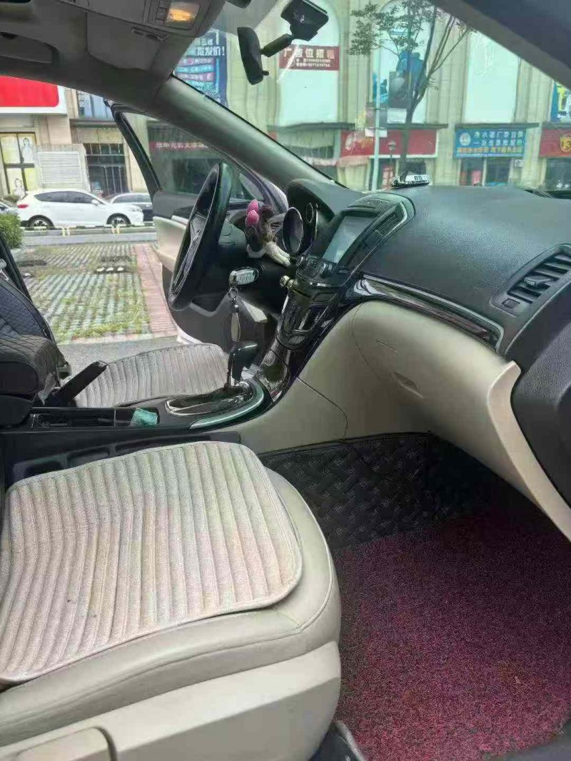 襄阳15年别克君威6