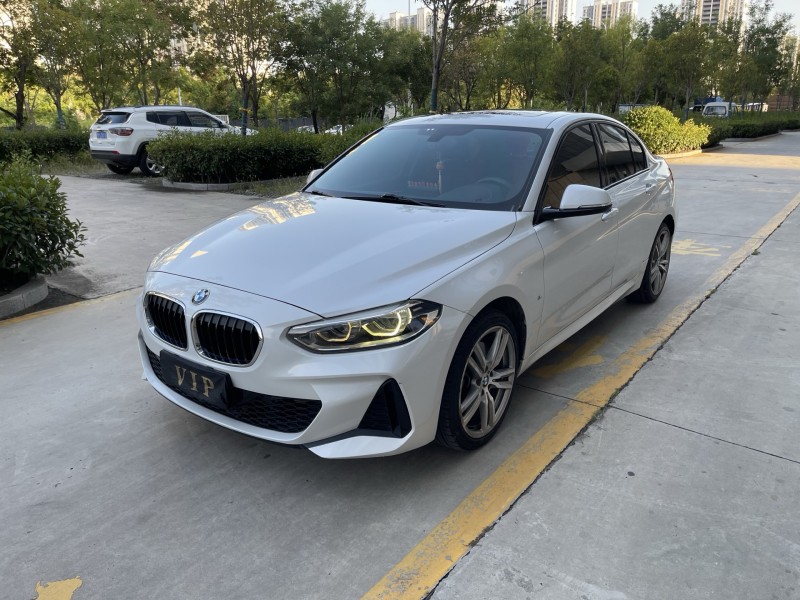 济宁19年宝马1系3