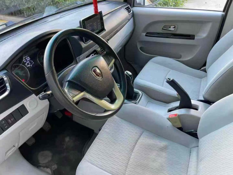 济宁22年华晨鑫源5