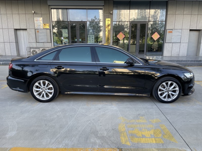 济宁18年奥迪A6L8