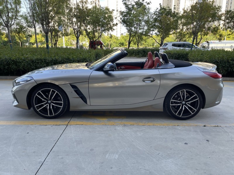 济宁23年宝马Z44