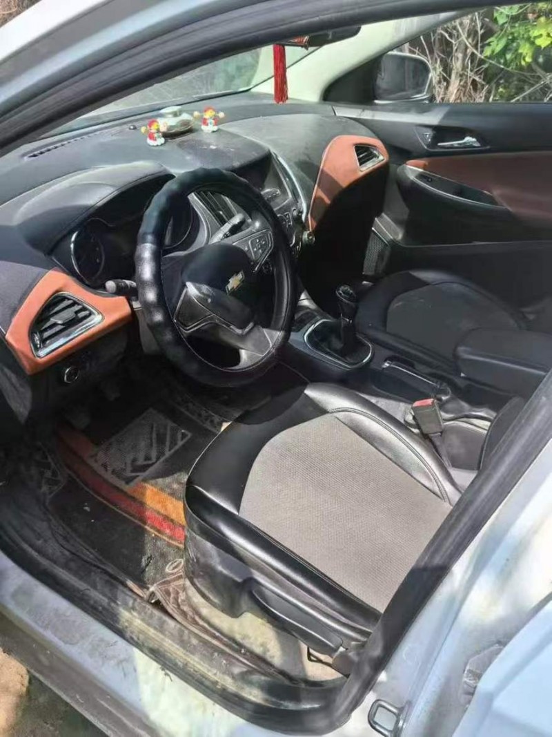 石家庄16年雪佛兰科鲁兹3