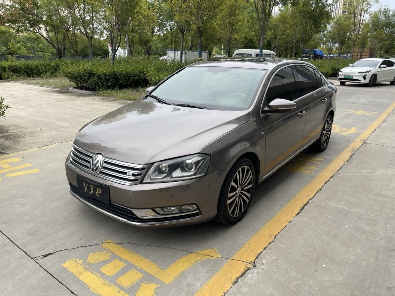 日照13年大众迈腾4