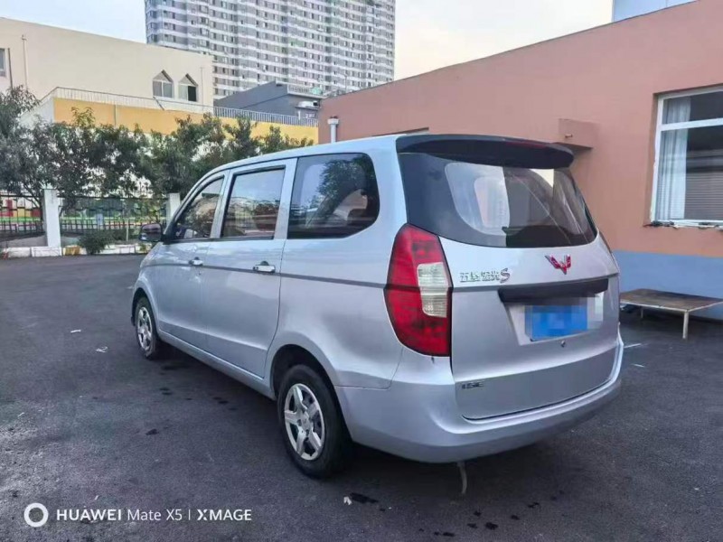 鞍山18年五菱汽车宏光8