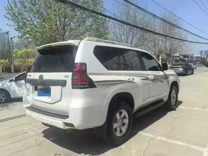 石家庄17年丰田普拉多7