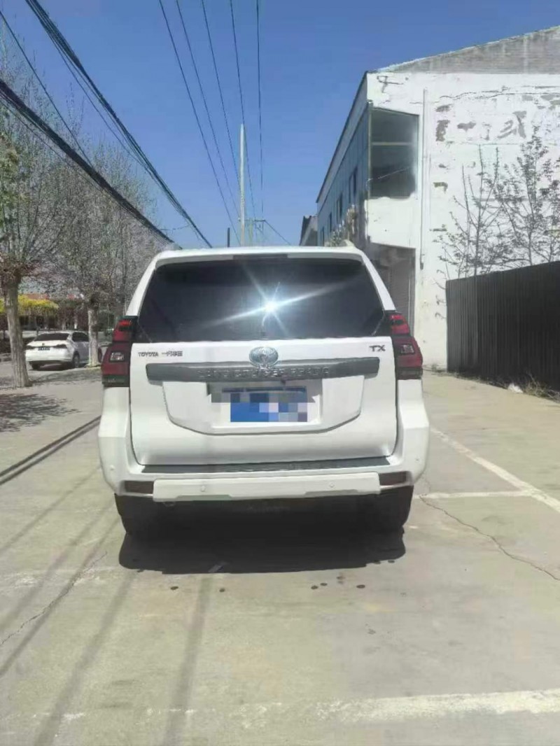 石家庄17年丰田普拉多9