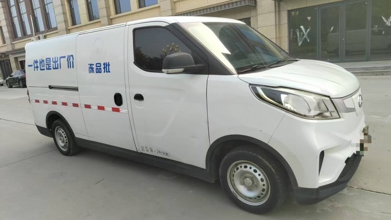 邢台22年大通EV30L3
