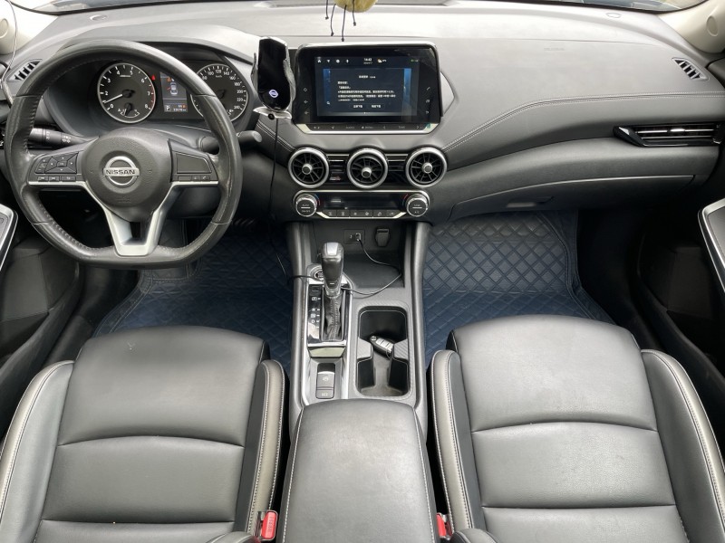 济宁22年日产轩逸5