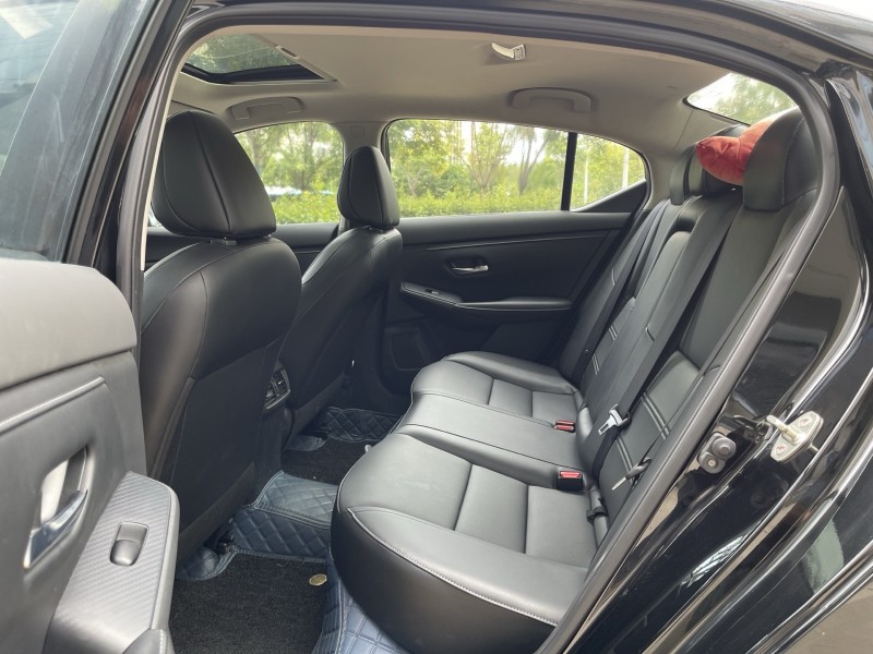 济宁22年日产轩逸7