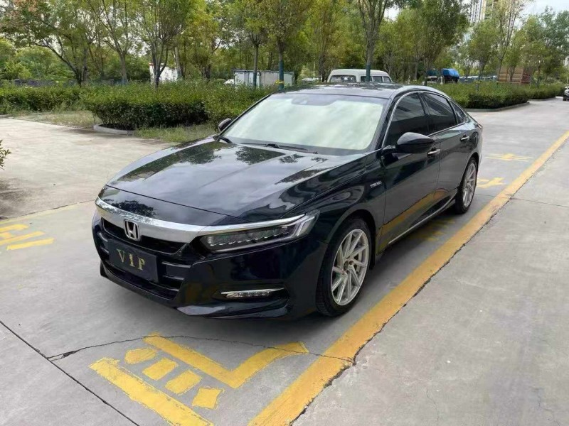 济宁21年本田雅阁3