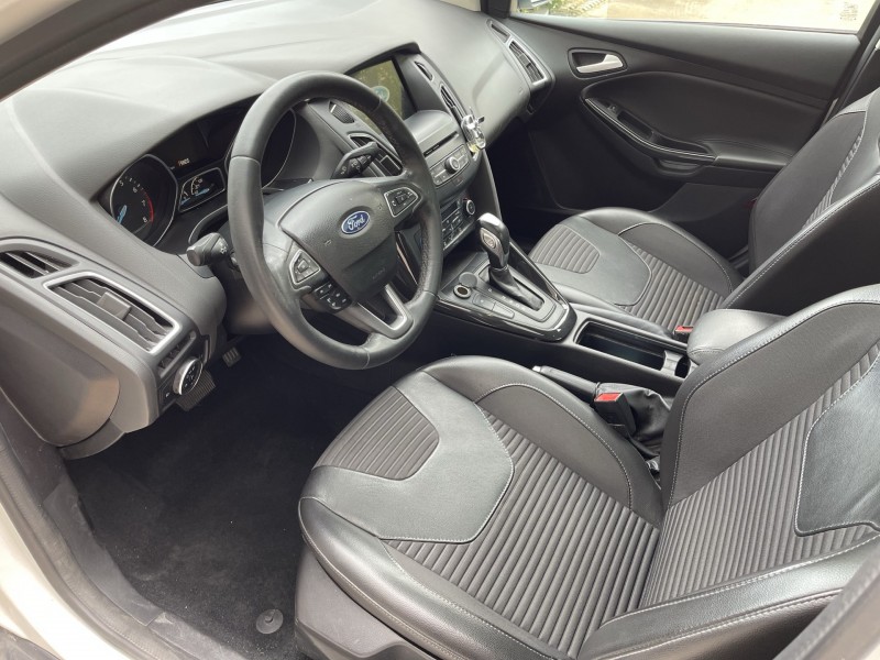 济宁17年福特福克斯4