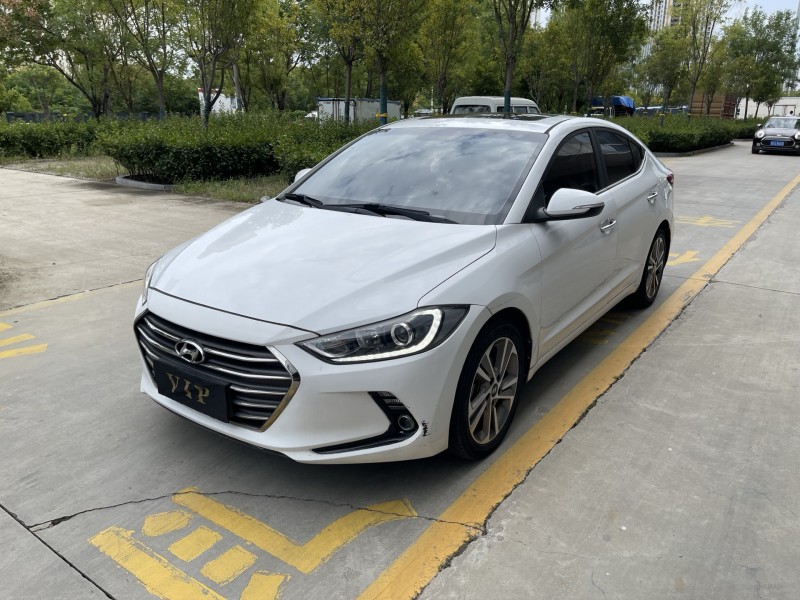 济宁17年现代领动2