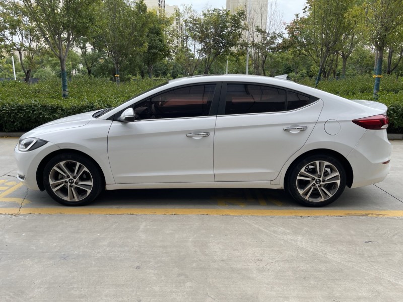 济宁17年现代领动4