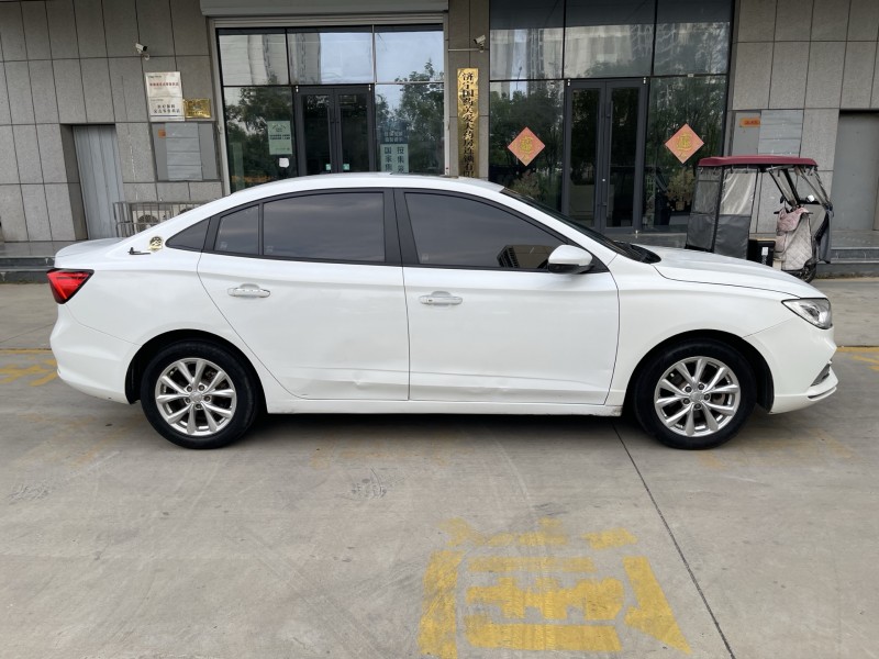 济宁19年荣威i53