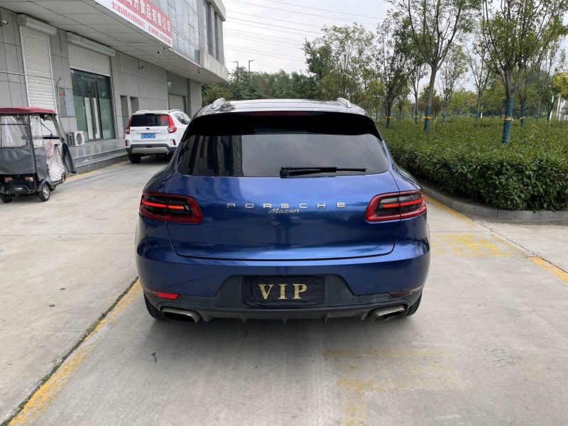 济宁17年保时捷Macan9