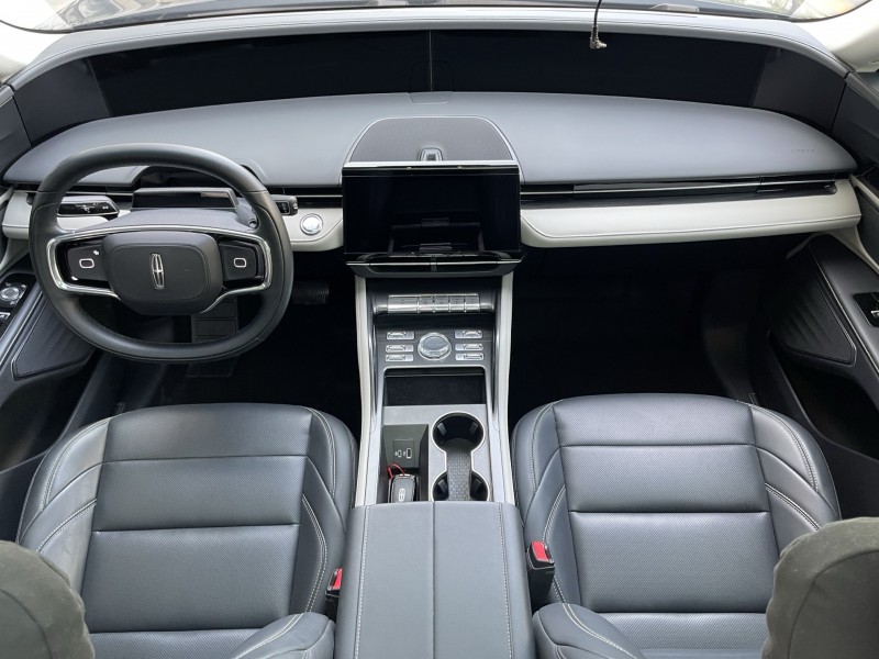 济宁24年林肯航海家4